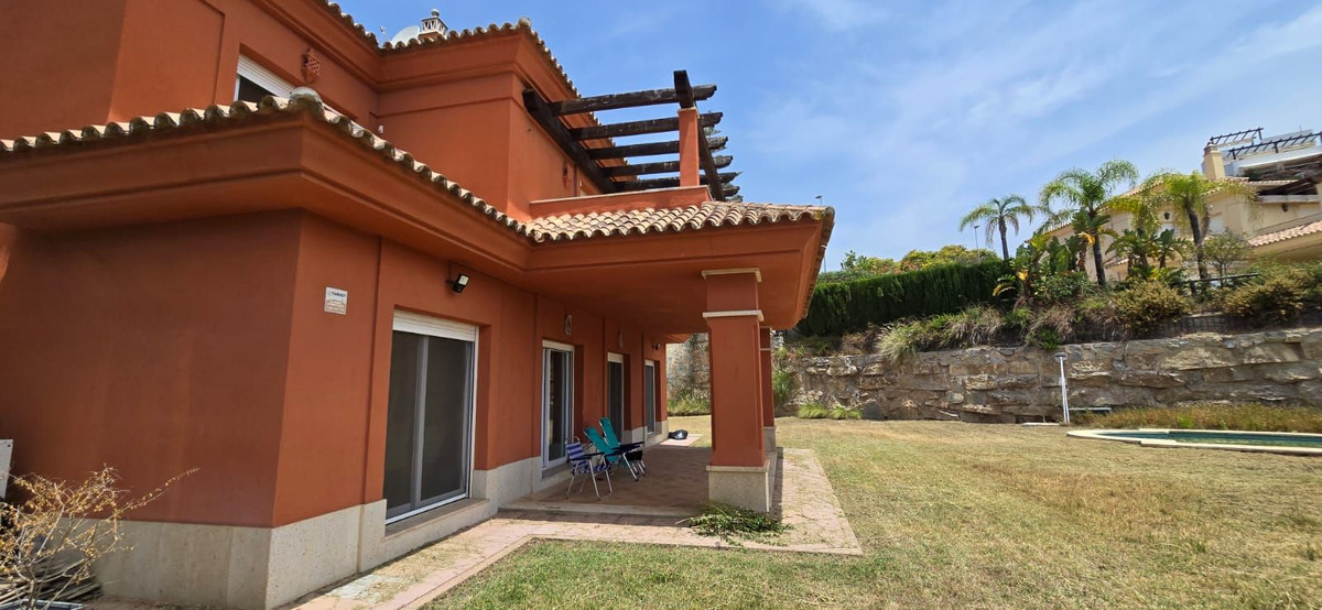 e261c0bb79684c14557dba87606d59a3 - 5