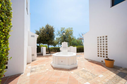 e261cdea67a202e54a84bb492f7a1126 - 37