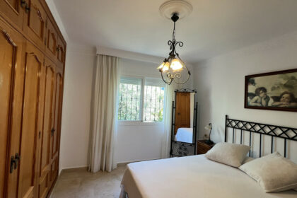 e8f367217b2a34b4e4be6e5bfc5de76a - 10