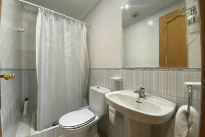 e8f367217b2a34b4e4be6e5bfc5de76a - 12