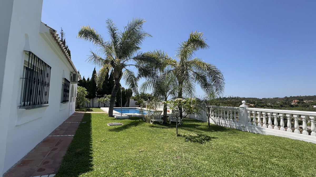 e8f367217b2a34b4e4be6e5bfc5de76a - 22