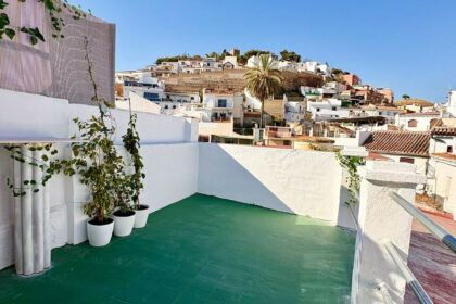 ec385cf4e5c6de964d3735d91a6d0566 - 14