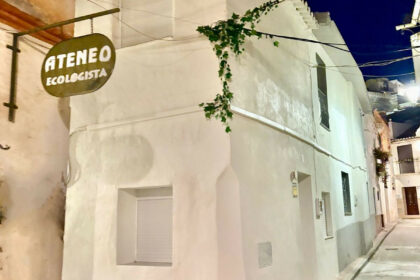 ec385cf4e5c6de964d3735d91a6d0566 - 16