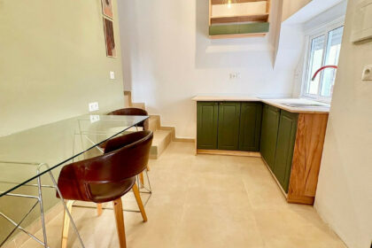 ec385cf4e5c6de964d3735d91a6d0566 - 8