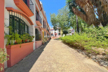 ec88764e915ba2cfc362c96e7e6884f1 - 1