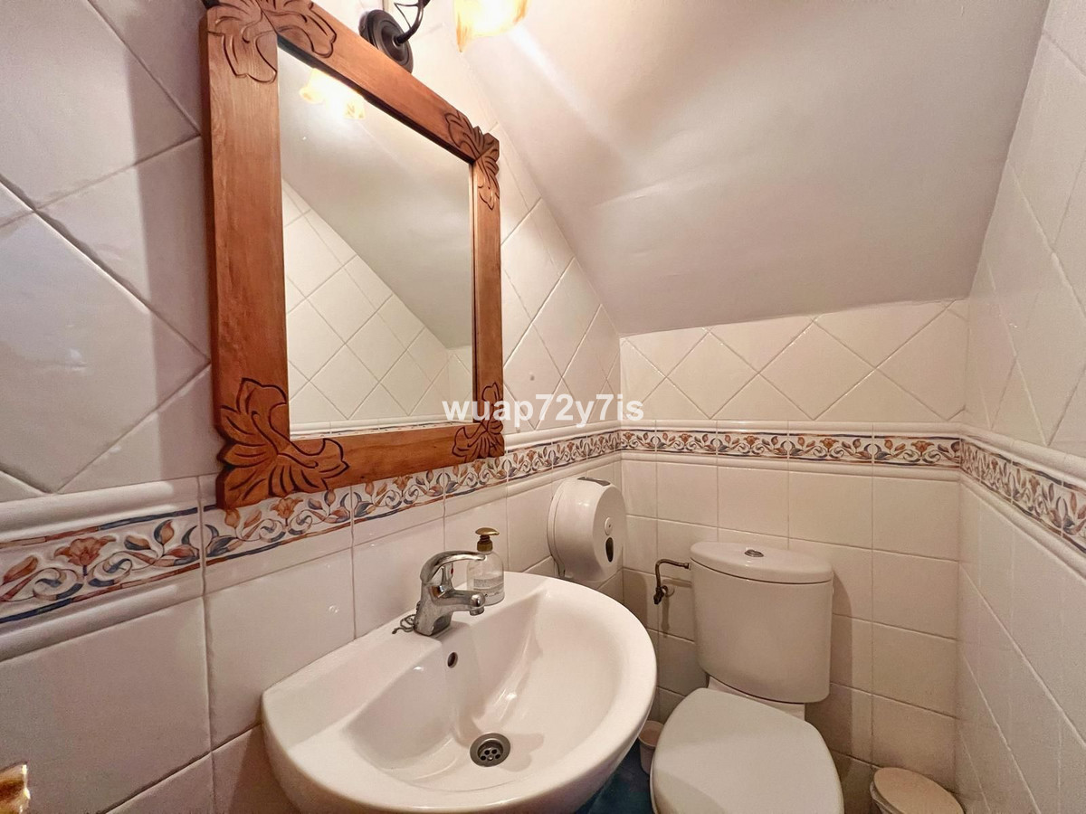 ec88764e915ba2cfc362c96e7e6884f1 - 12