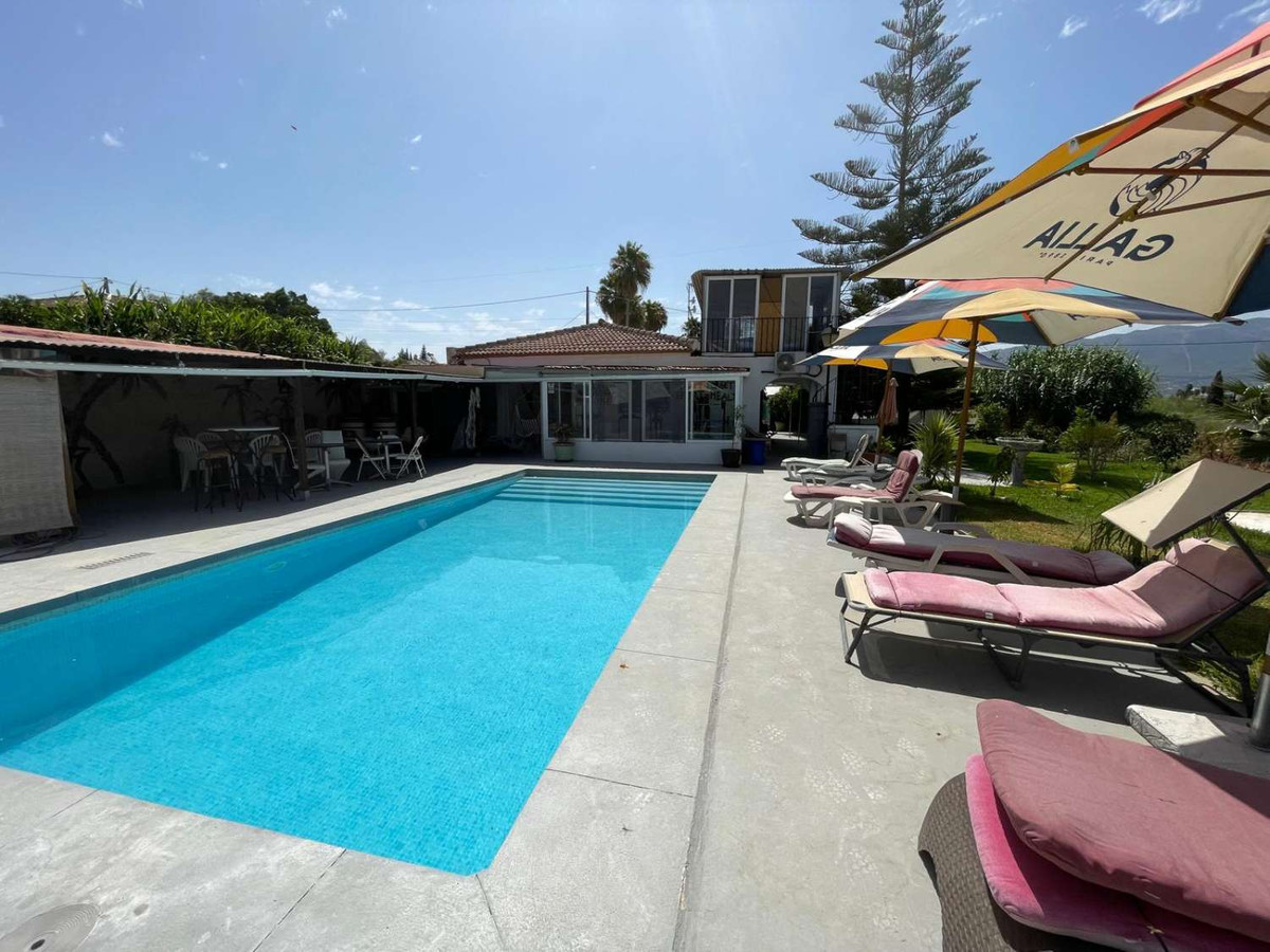 f3920de056d361f1c0787efda9a9d1ec - 10