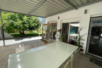 f3920de056d361f1c0787efda9a9d1ec - 18