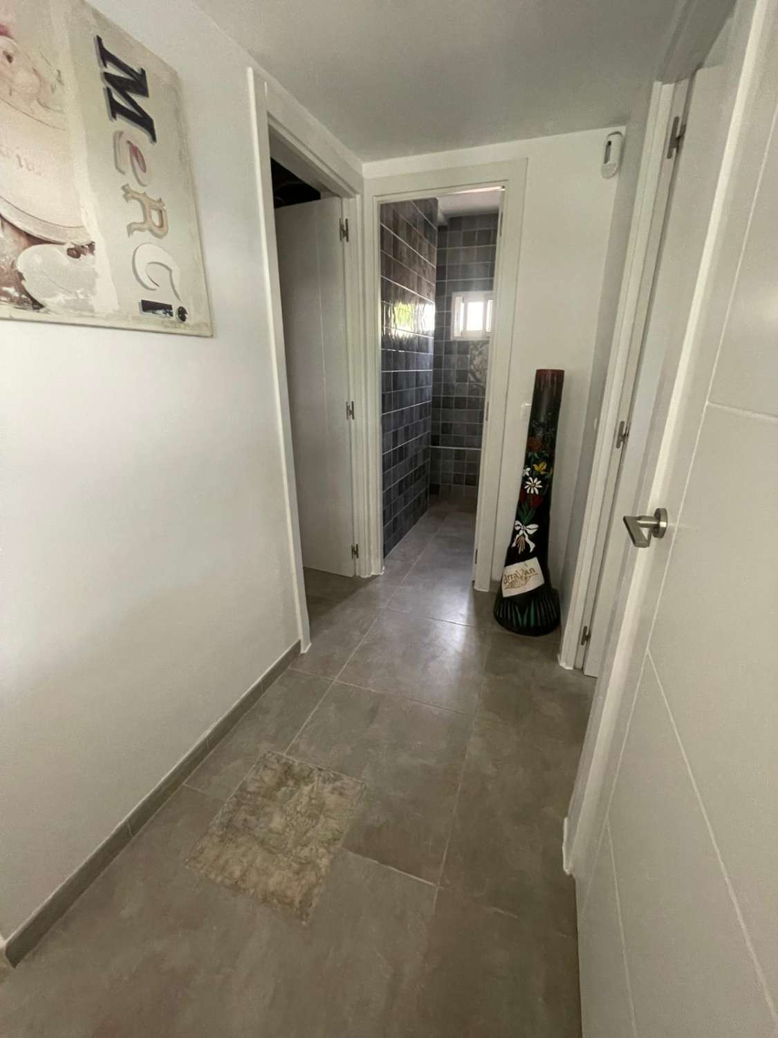 f3920de056d361f1c0787efda9a9d1ec - 24