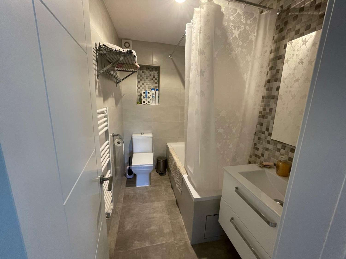 f3920de056d361f1c0787efda9a9d1ec - 31