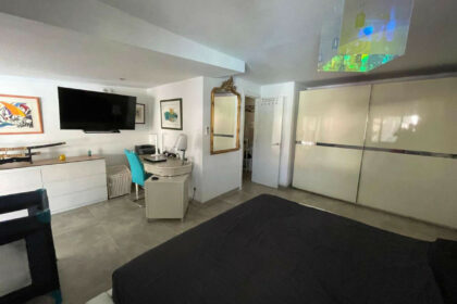 f3920de056d361f1c0787efda9a9d1ec - 33