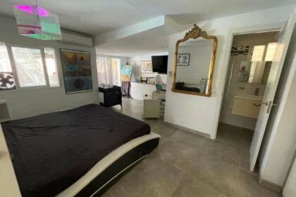 f3920de056d361f1c0787efda9a9d1ec - 35