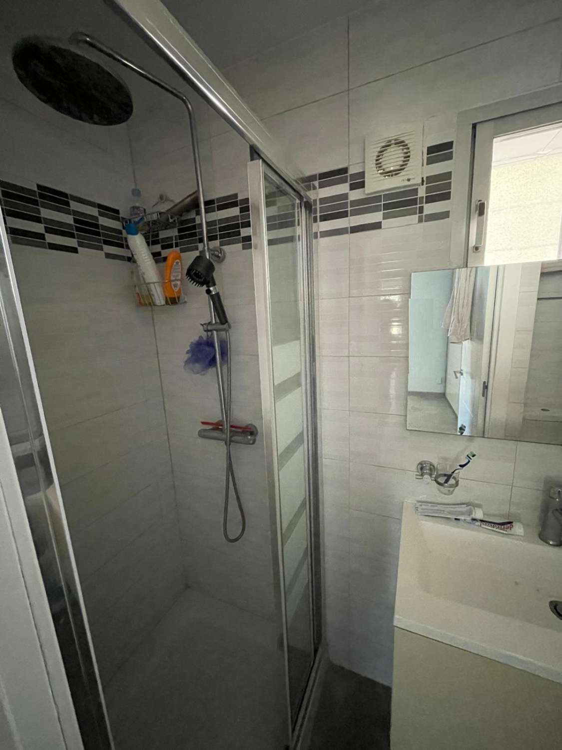 f3920de056d361f1c0787efda9a9d1ec - 38