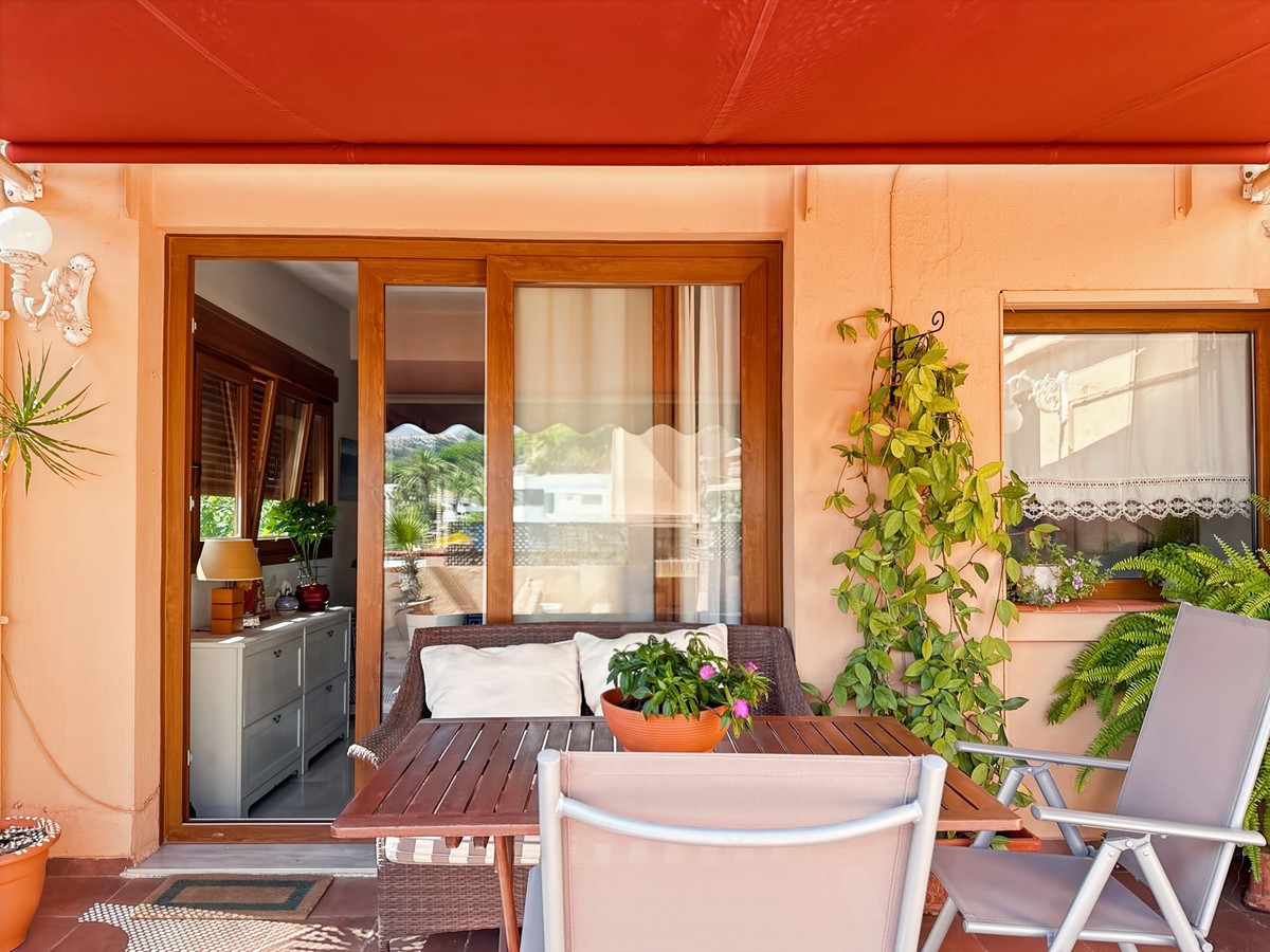 f6ee684440766beb71999b51c3603e56 - 1