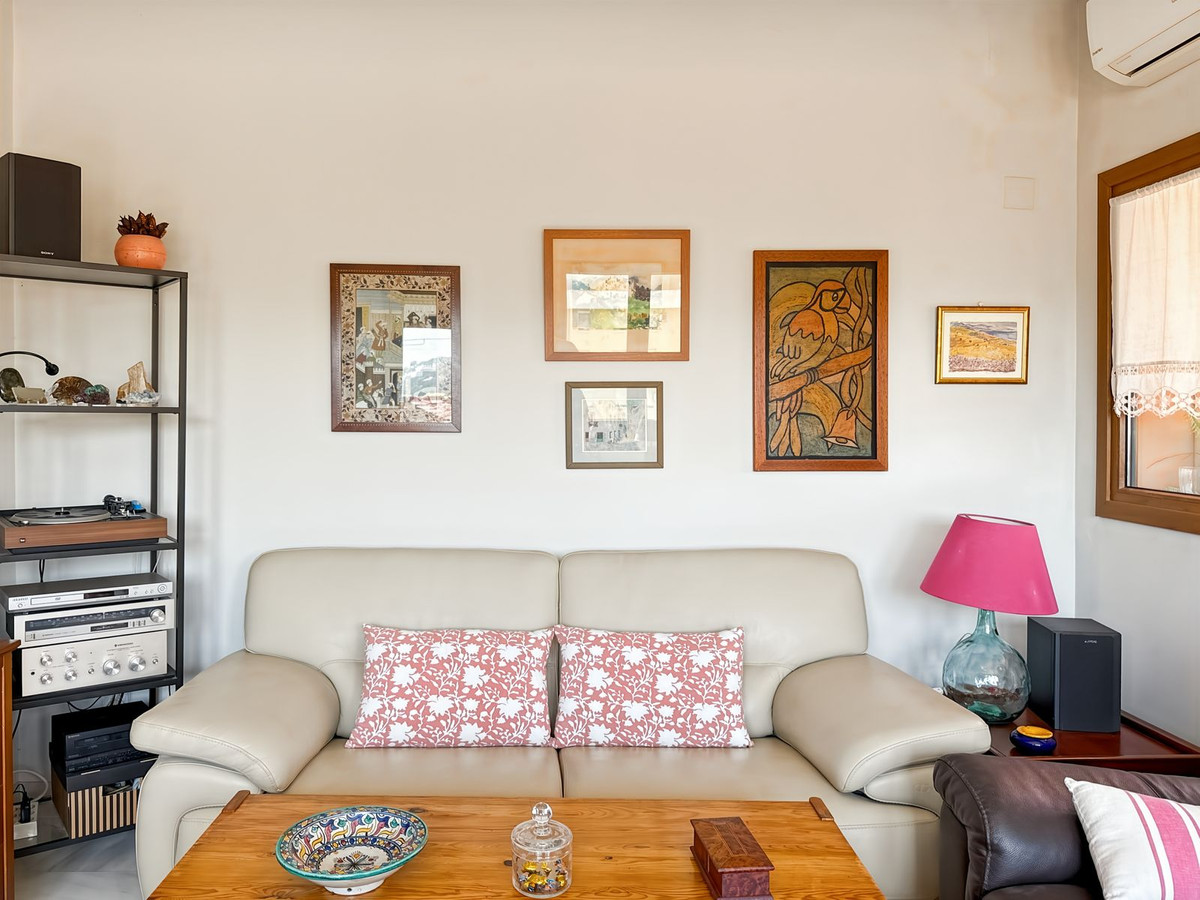 f6ee684440766beb71999b51c3603e56 - 12