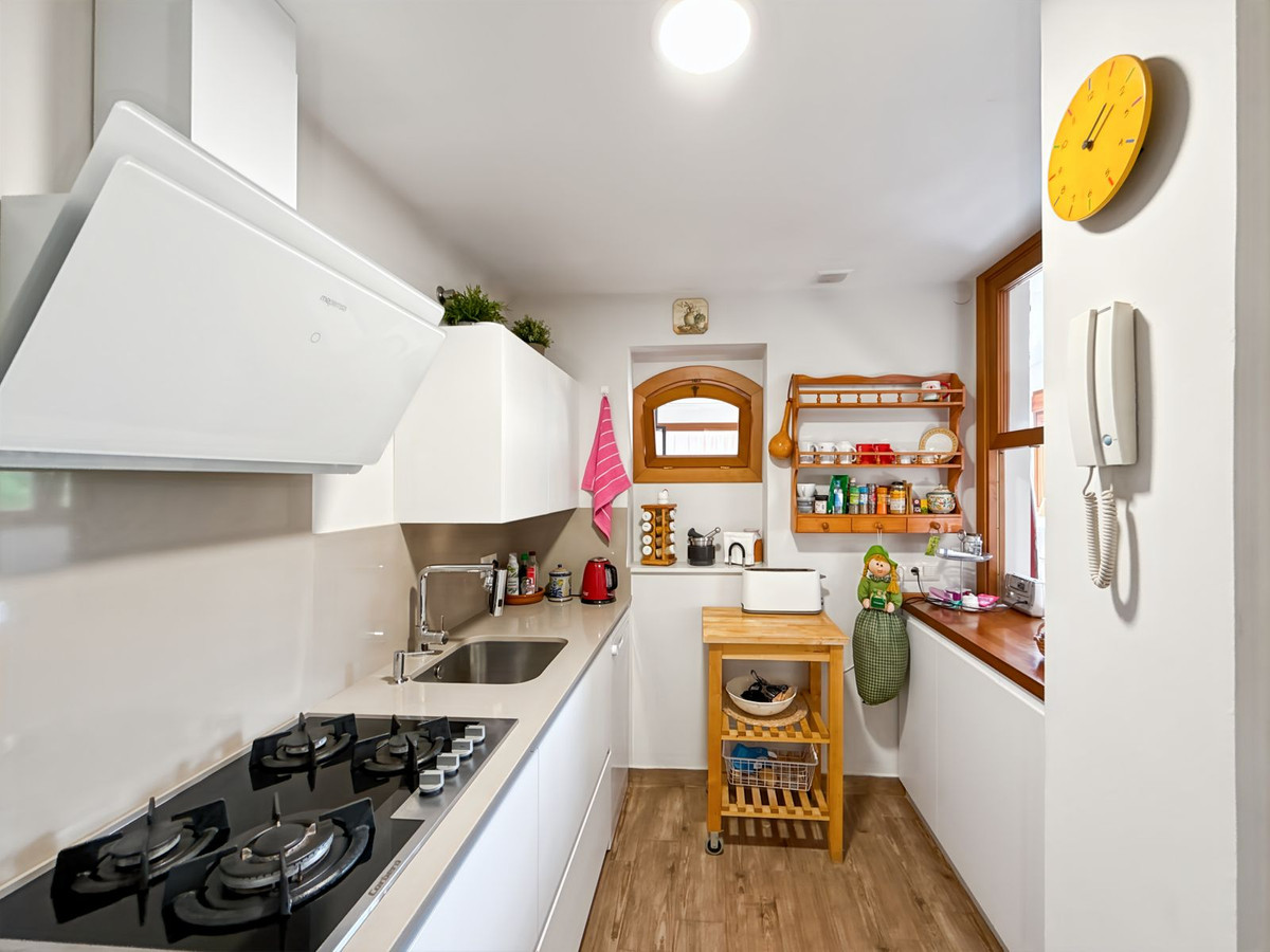 f6ee684440766beb71999b51c3603e56 - 16