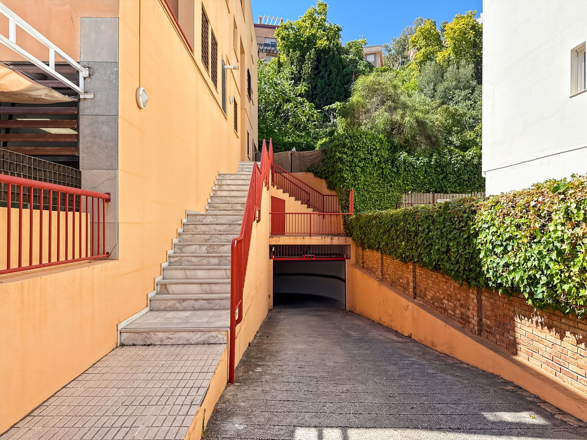 f6ee684440766beb71999b51c3603e56 - 44