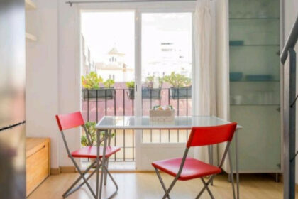 f7abf0105a9d6dd6e7630d7cf95c08ad - 1