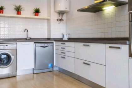 f7abf0105a9d6dd6e7630d7cf95c08ad - 4