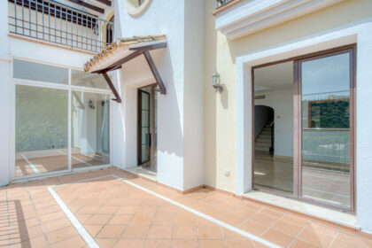 0049c6893d8bf2ce685488d640c7585d - 11