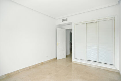 0049c6893d8bf2ce685488d640c7585d - 27