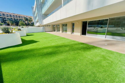 004bef303e22b74c4ab6b54713cbd040 - 1