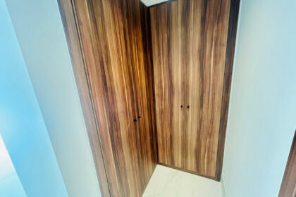 004bef303e22b74c4ab6b54713cbd040 - 12