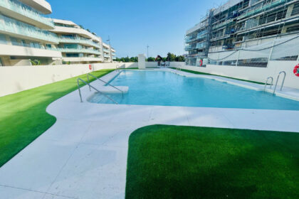 004bef303e22b74c4ab6b54713cbd040 - 4