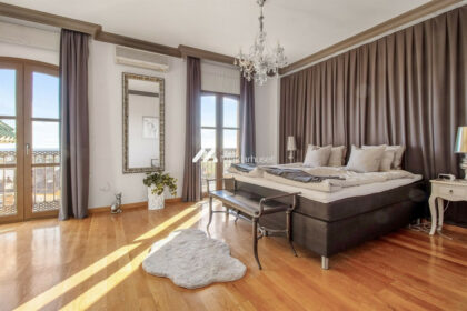 018c0f04c3b2fc3150696505452edccd - 12