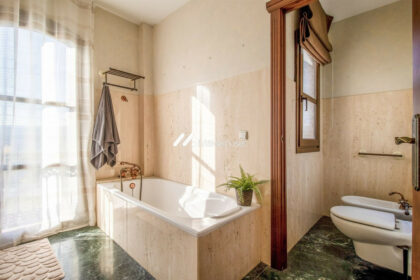 018c0f04c3b2fc3150696505452edccd - 21