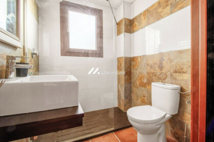 018c0f04c3b2fc3150696505452edccd - 23