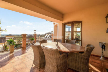 018c0f04c3b2fc3150696505452edccd - 8