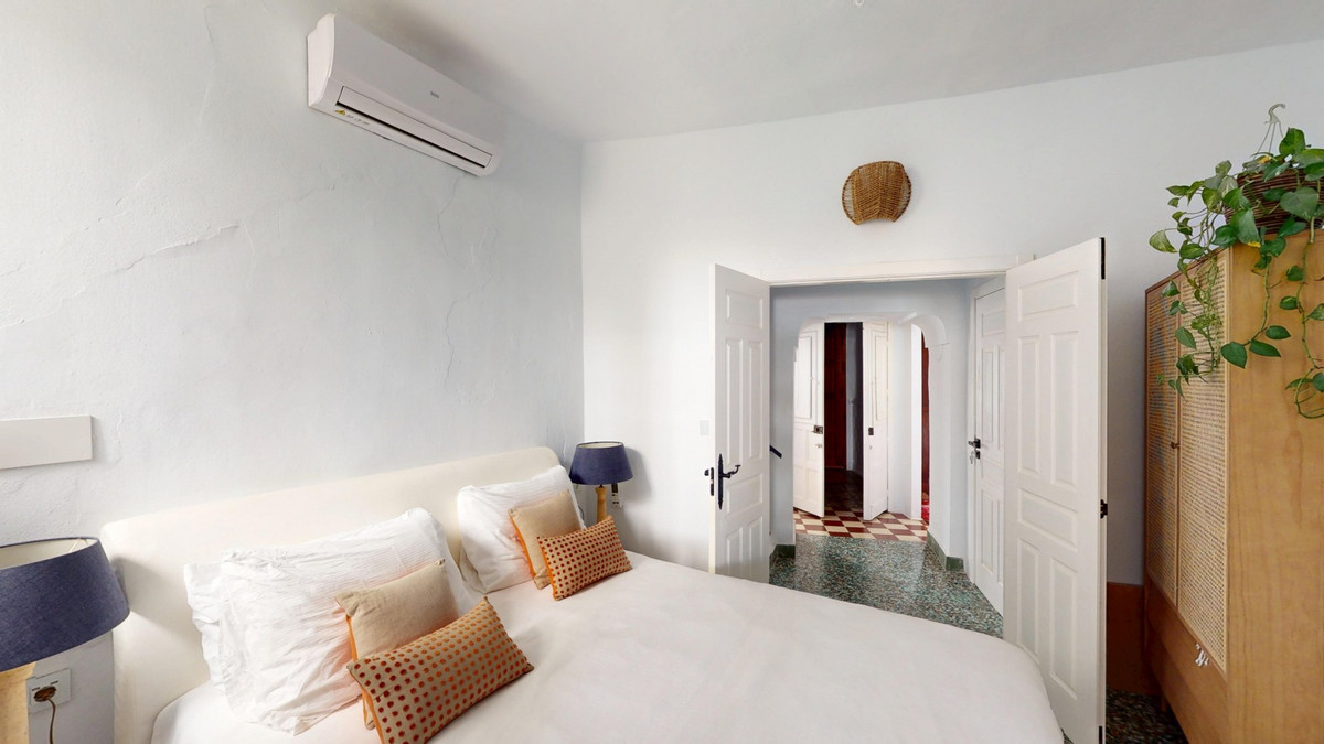 031cc63ea68d8707d88e883dfee1fa66 - 11