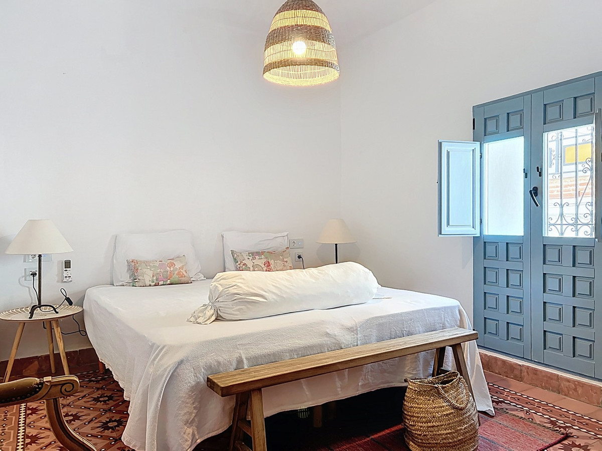 031cc63ea68d8707d88e883dfee1fa66 - 13