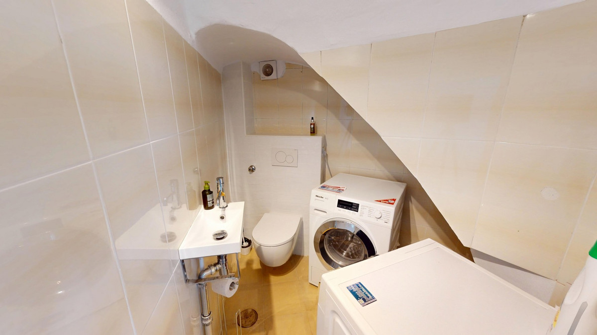 031cc63ea68d8707d88e883dfee1fa66 - 17