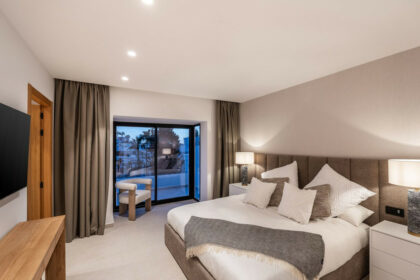 03ec38d3db4ec640224f034afa157e91 - 11