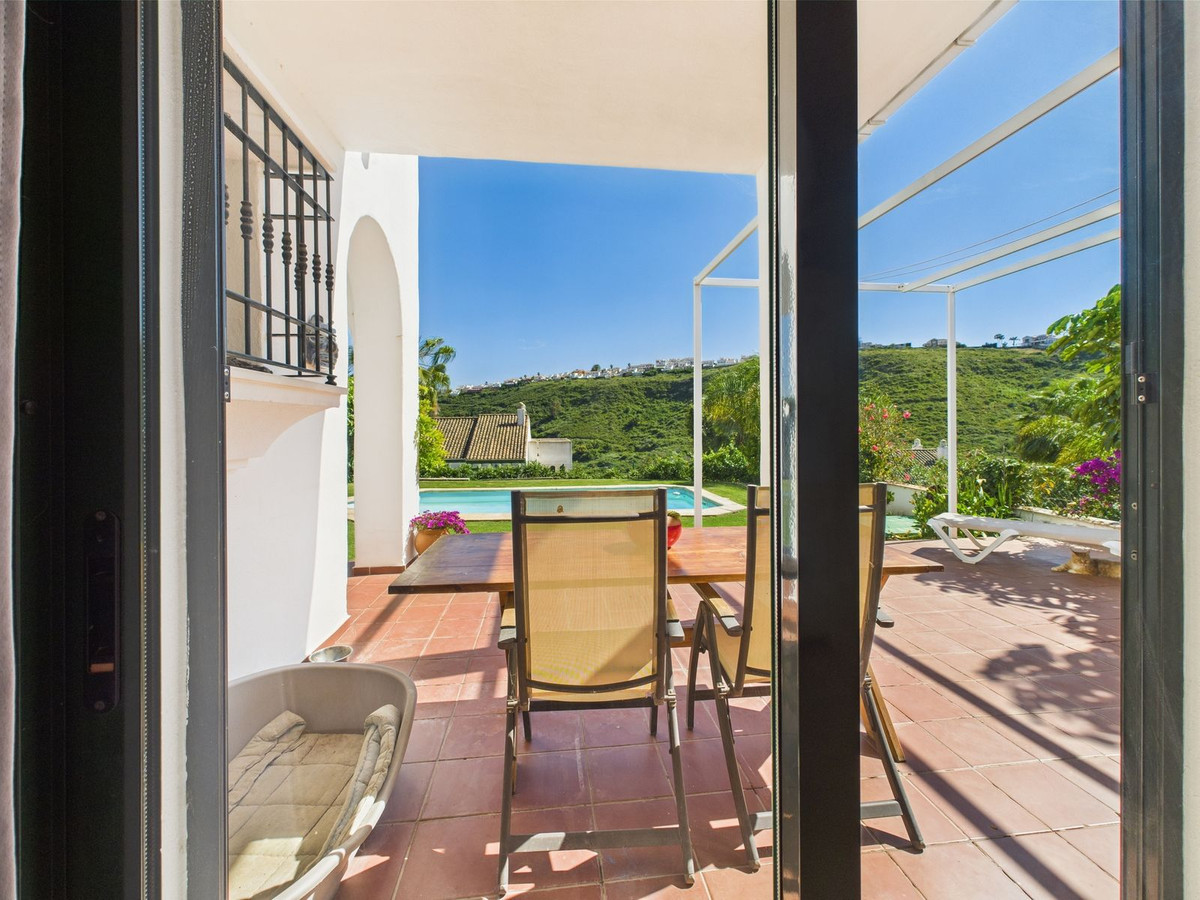 05345e961053329752b84c3cbc40720a - 11