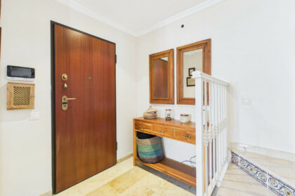 05345e961053329752b84c3cbc40720a - 17