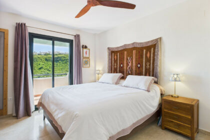 05345e961053329752b84c3cbc40720a - 19