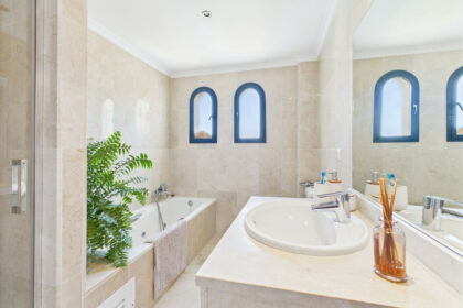 05345e961053329752b84c3cbc40720a - 21