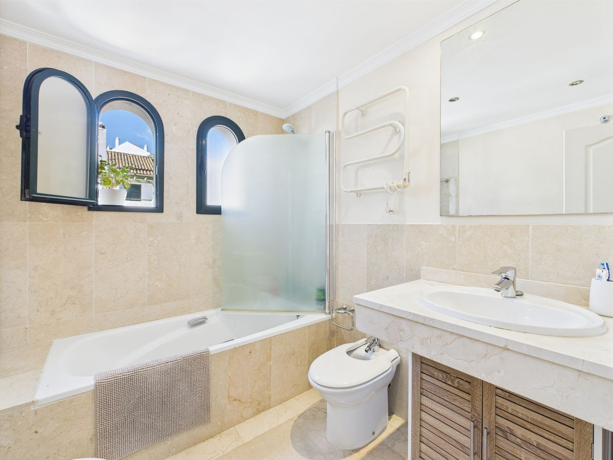 05345e961053329752b84c3cbc40720a - 29