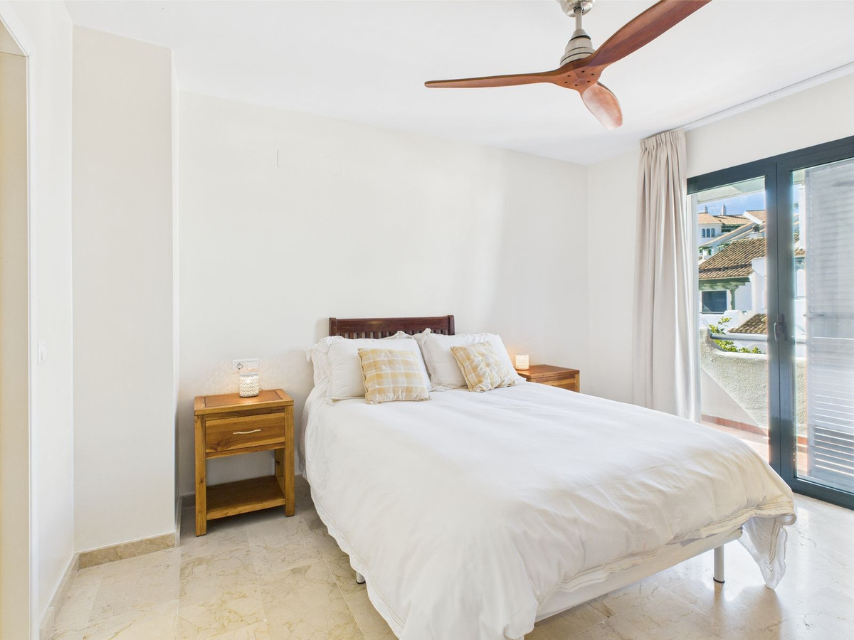 05345e961053329752b84c3cbc40720a - 30