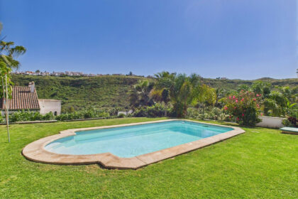 05345e961053329752b84c3cbc40720a - 33