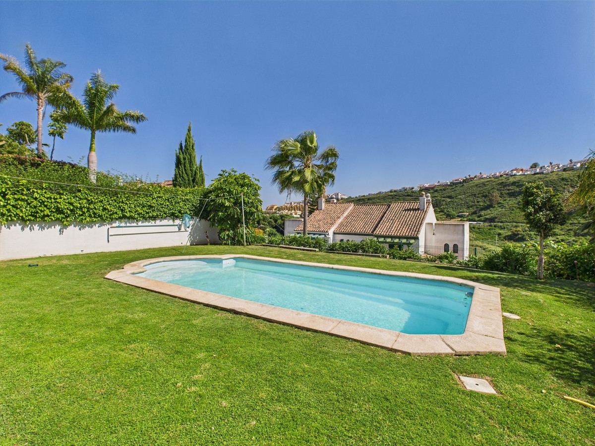 05345e961053329752b84c3cbc40720a - 34