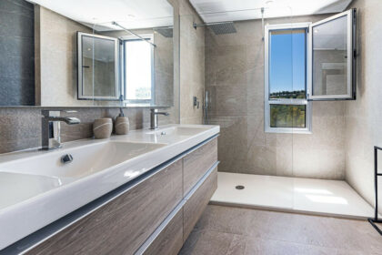 05738a9019a613f259b4f2d88987839b - 15