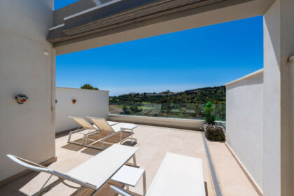 05738a9019a613f259b4f2d88987839b - 20