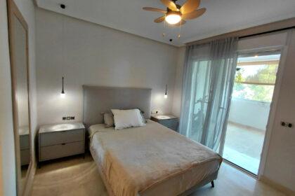 05c7151a92d346f03709b186886cdfa9 - 11