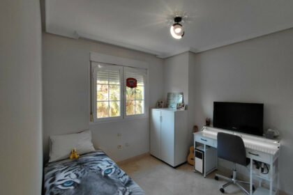 05c7151a92d346f03709b186886cdfa9 - 15