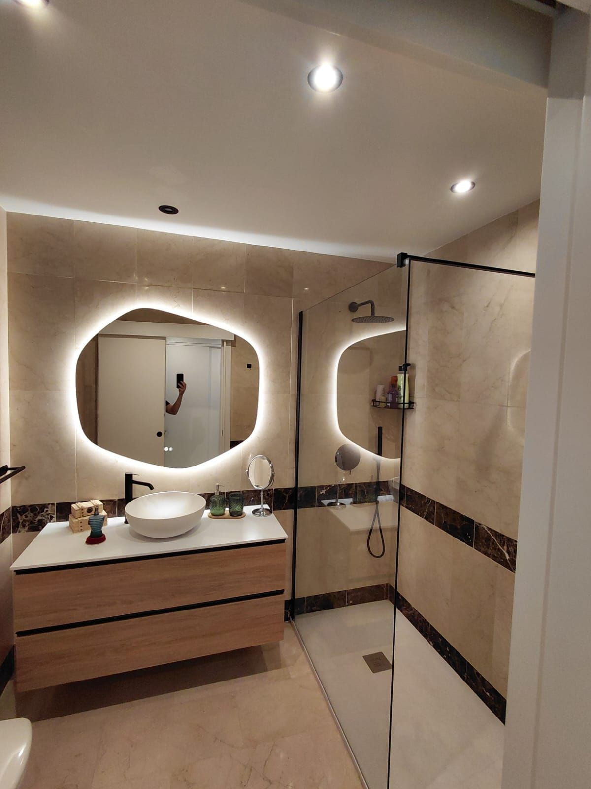 05c7151a92d346f03709b186886cdfa9 - 17