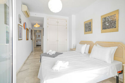 071c5b68dc05c8dc8ca5dc9a5e69aad3 - 12